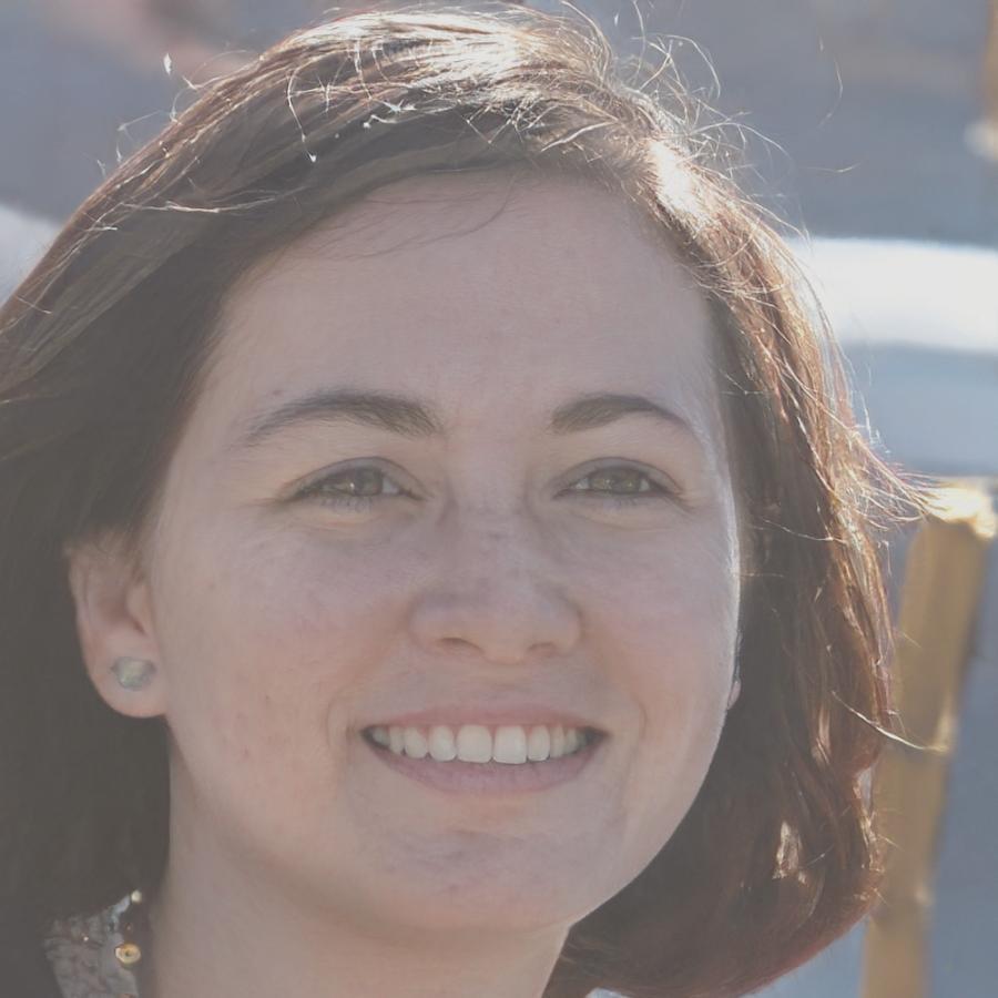 Portrait de Sophie Laurent, analyste crédit senior