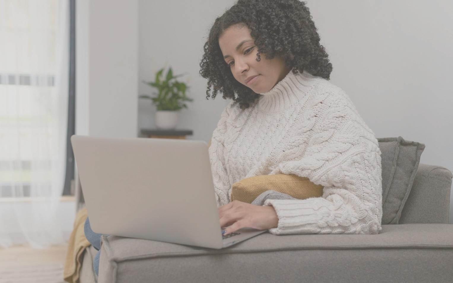 Préparation à l'analyse financière avec documents et calculatrice